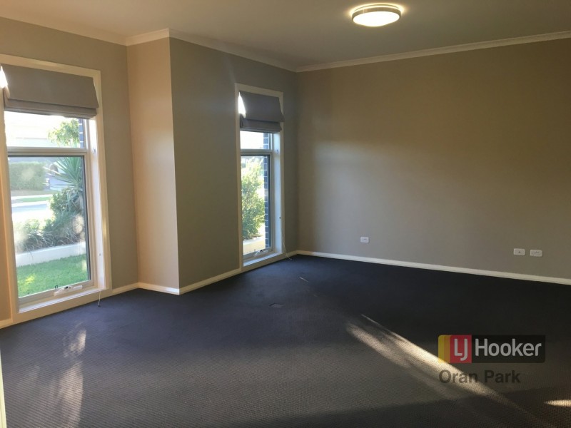 53 Agostini Circuit, Oran Park NSW 2570