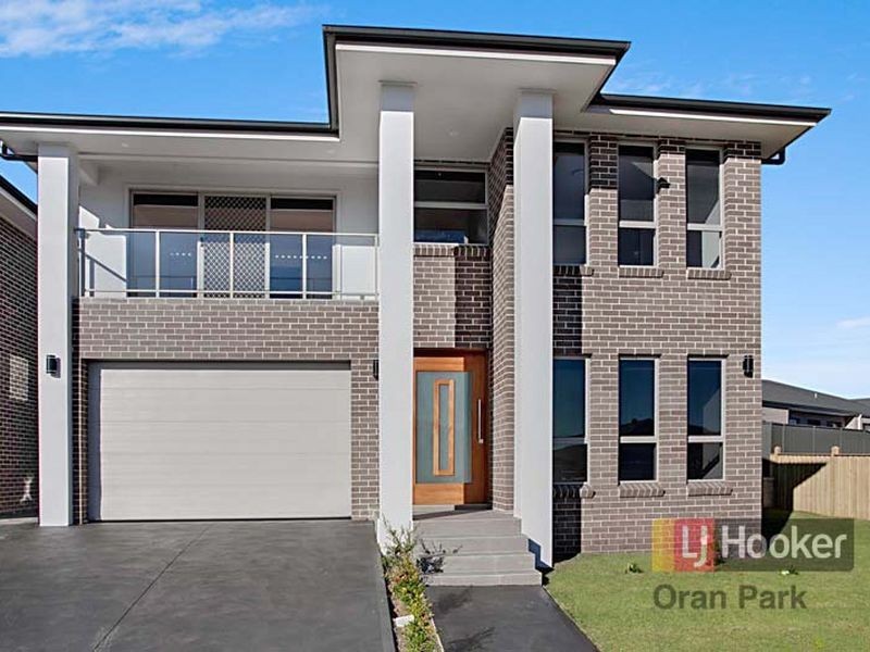 2/4 Richards Loop, Oran Park NSW 2570