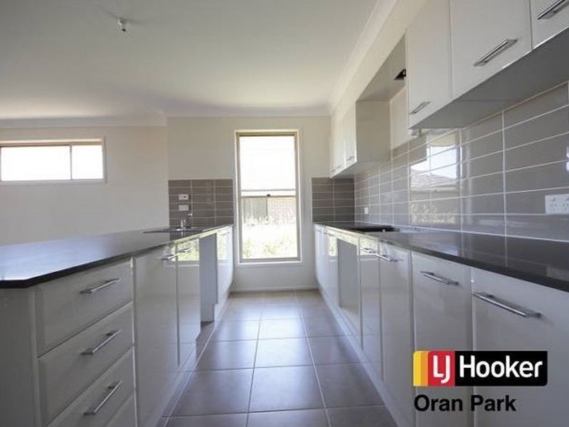 32 Skaife Street, Oran Park NSW 2570