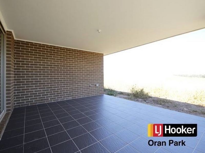 32 Skaife Street, Oran Park NSW 2570