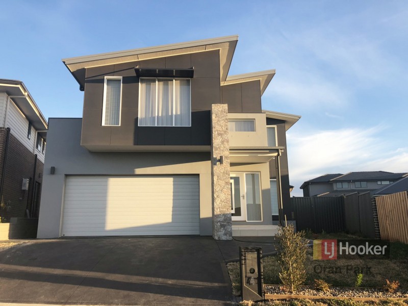 4 McCormack Street, Oran Park NSW 2570