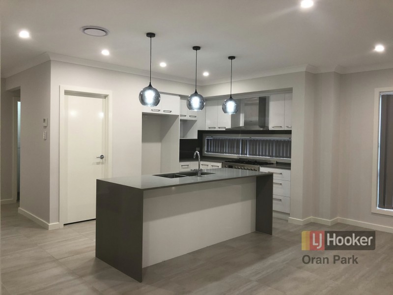 4 McCormack Street, Oran Park NSW 2570