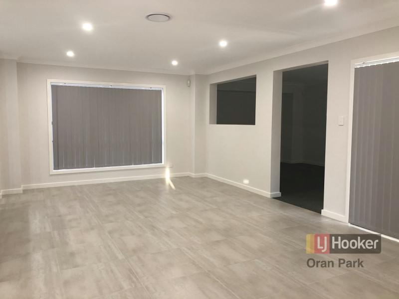 4 McCormack Street, Oran Park NSW 2570