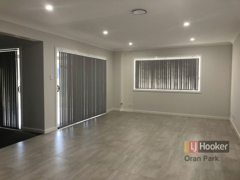 4 McCormack Street, Oran Park NSW 2570