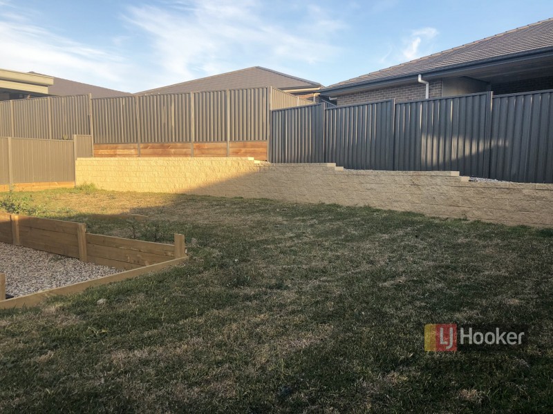 4 McCormack Street, Oran Park NSW 2570