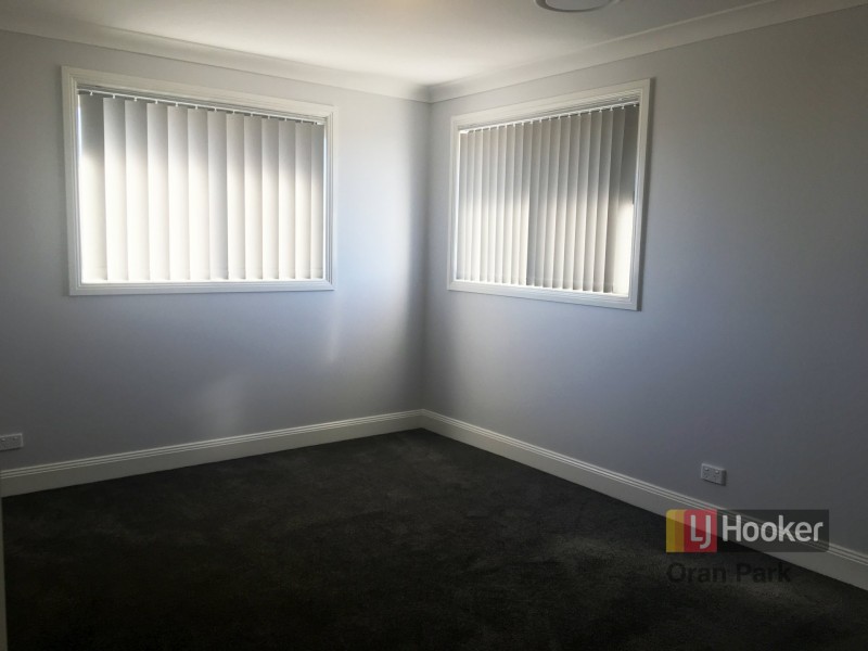 13 Hinton Loop, Oran Park NSW 2570