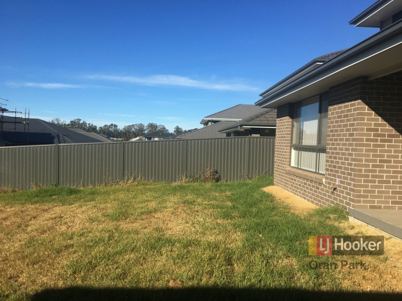 13 Hinton Loop, Oran Park NSW 2570