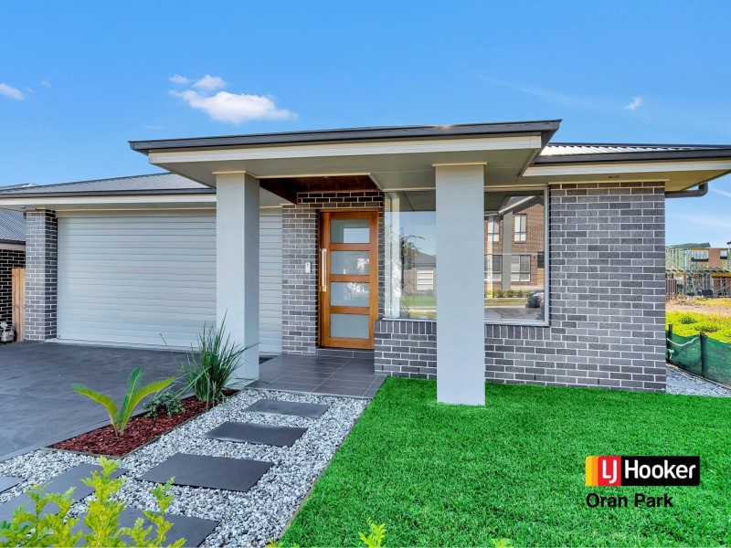 6 Forbes Street, Oran Park NSW 2570