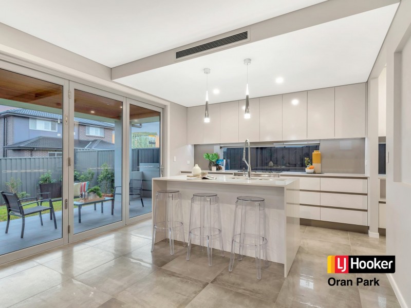 6 Forbes Street, Oran Park NSW 2570