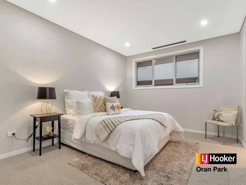 6 Forbes Street, Oran Park NSW 2570