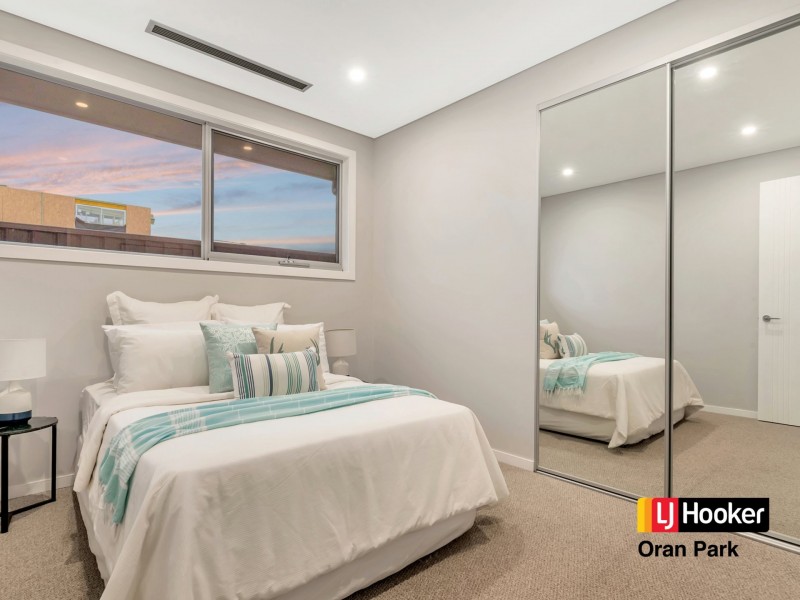 6 Forbes Street, Oran Park NSW 2570