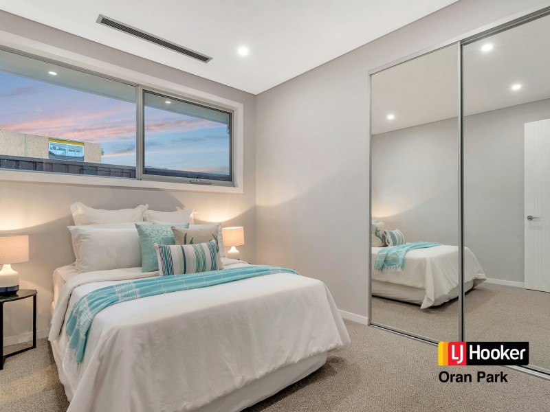 6 Forbes Street, Oran Park NSW 2570