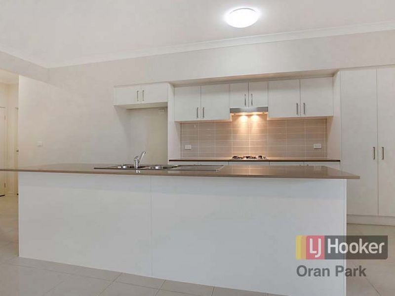 5 Lawrence Street, Oran Park NSW 2570