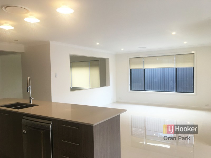 11 Hinton Loop, Oran Park NSW 2570