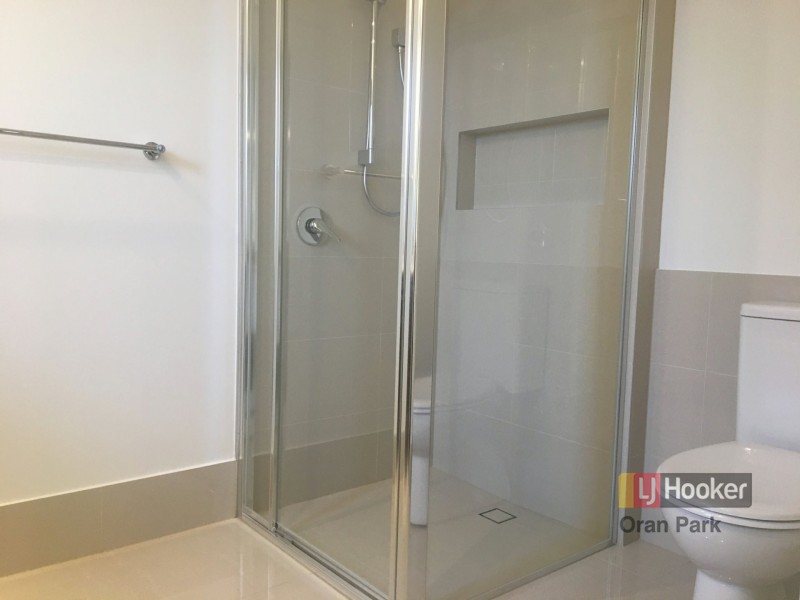 11 Hinton Loop, Oran Park NSW 2570