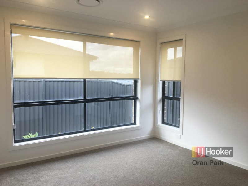 11 Hinton Loop, Oran Park NSW 2570
