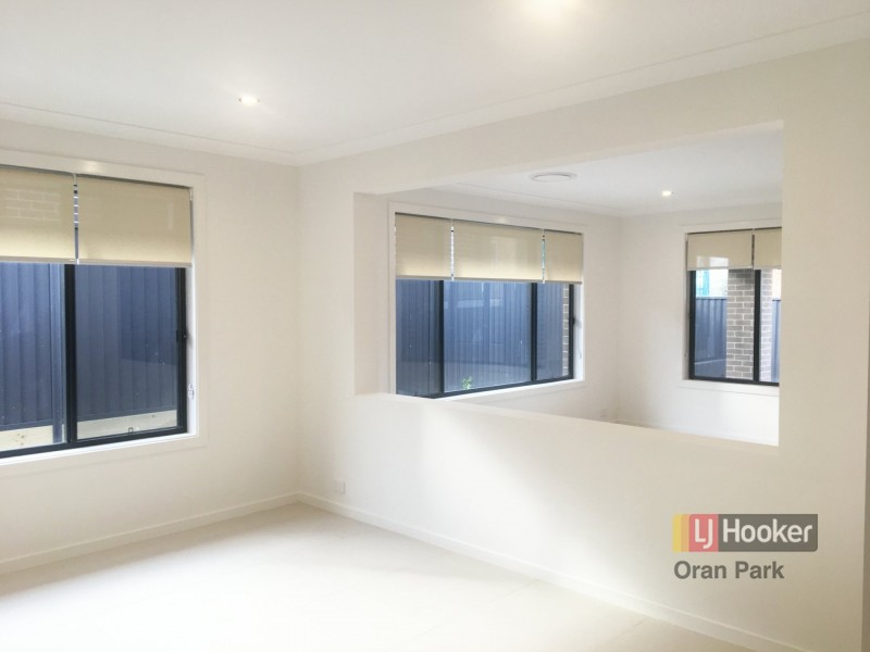 11 Hinton Loop, Oran Park NSW 2570