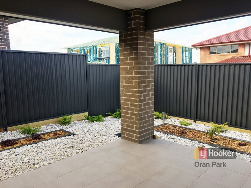 11 Hinton Loop, Oran Park NSW 2570