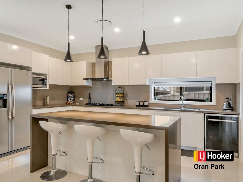 4 Allison Circuit, Oran Park NSW 2570