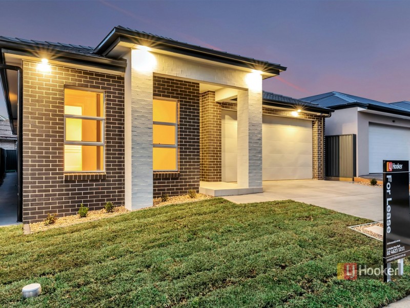 95 Sawsedge Avenue, Denham Court NSW 2565