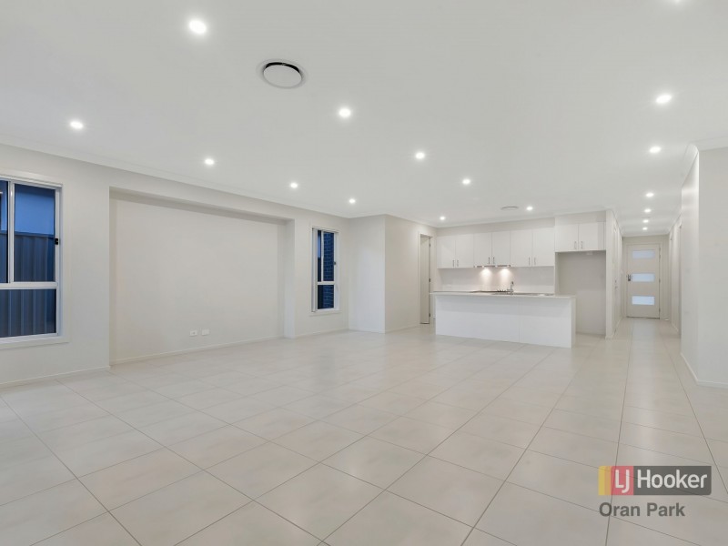 95 Sawsedge Avenue, Denham Court NSW 2565