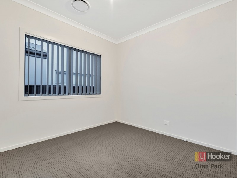95 Sawsedge Avenue, Denham Court NSW 2565