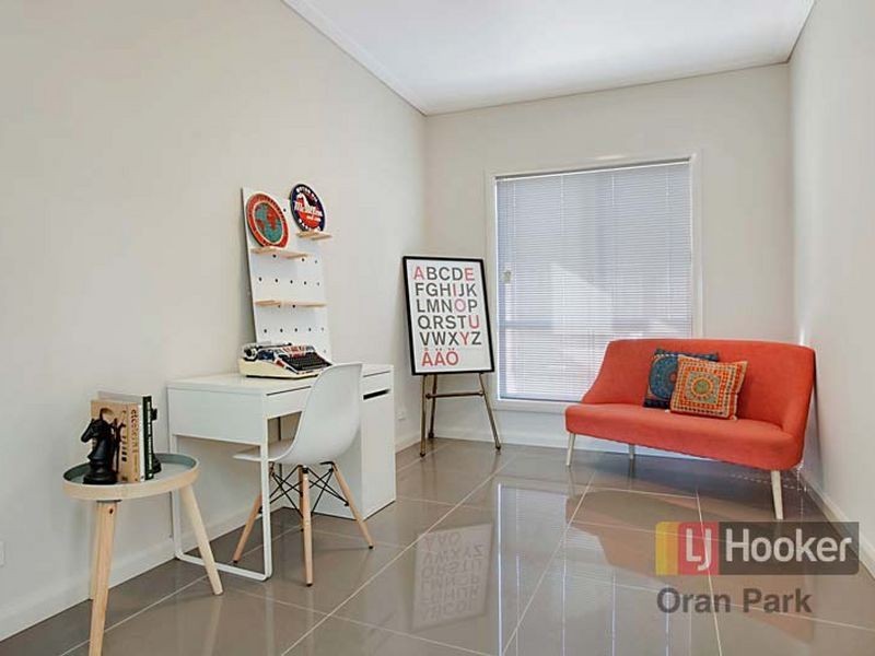 1 Moffat Street, Oran Park NSW 2570