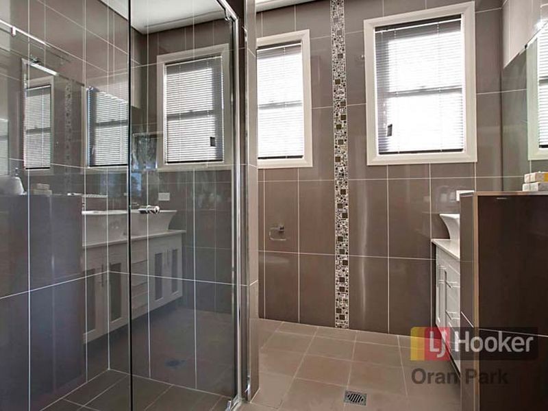 1 Moffat Street, Oran Park NSW 2570