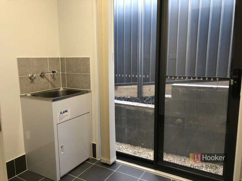 7 Yarra Avenue, Gregory Hills NSW 2557