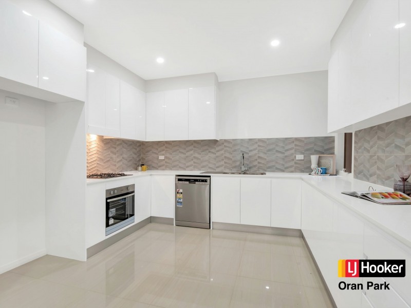9b Hinton Loop, Oran Park NSW 2570