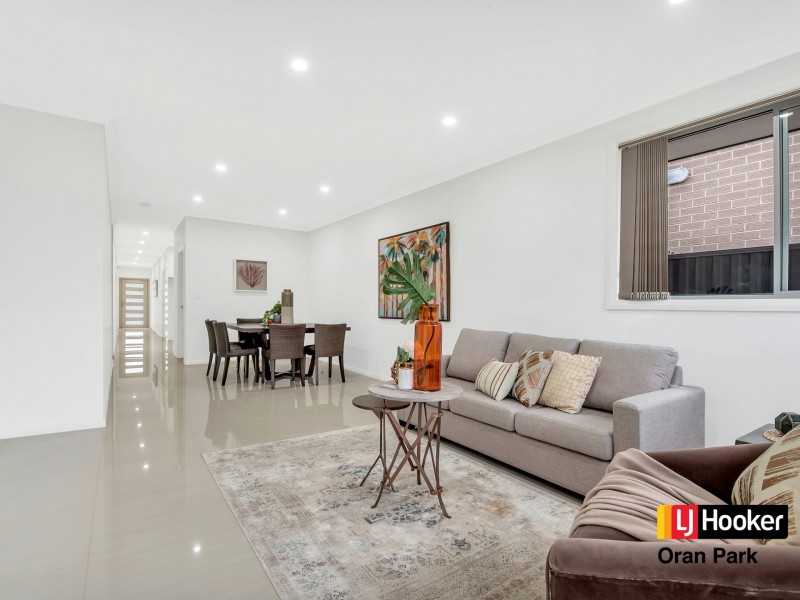 9b Hinton Loop, Oran Park NSW 2570