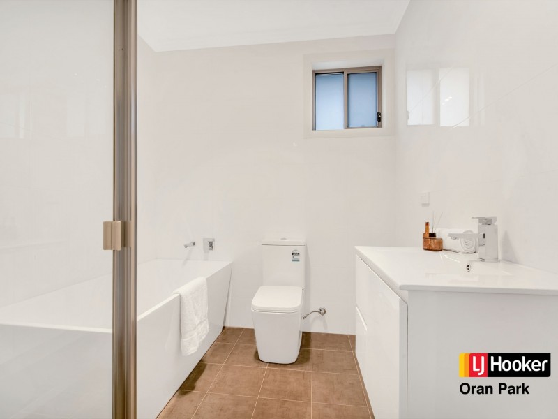9b Hinton Loop, Oran Park NSW 2570