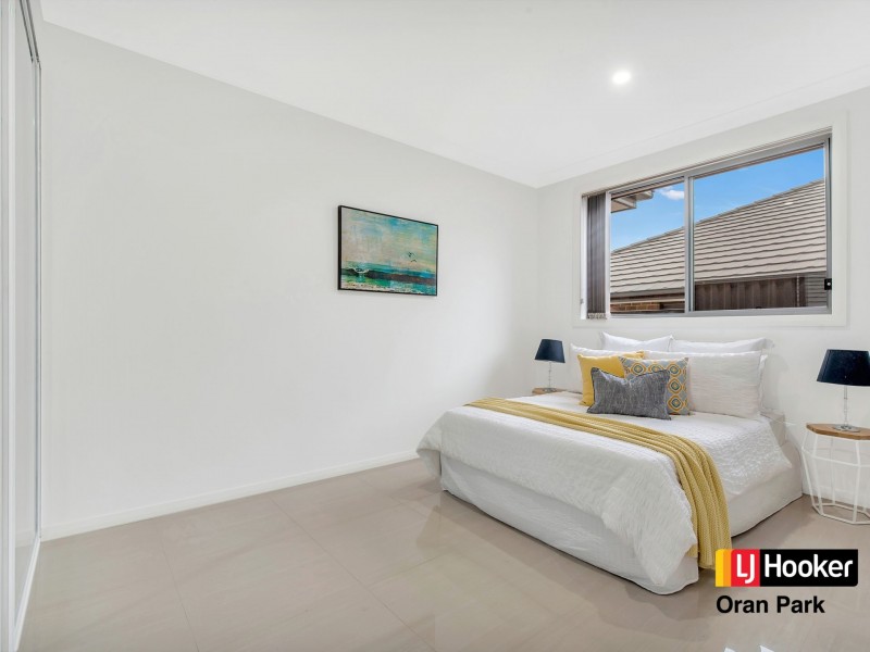 9b Hinton Loop, Oran Park NSW 2570