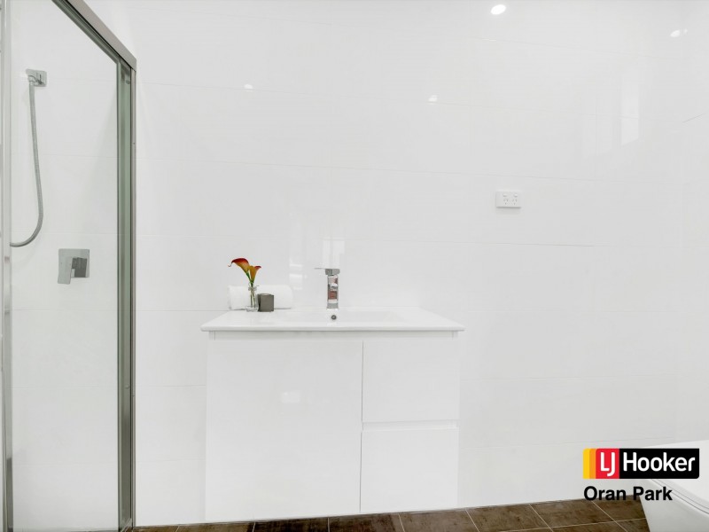 9b Hinton Loop, Oran Park NSW 2570