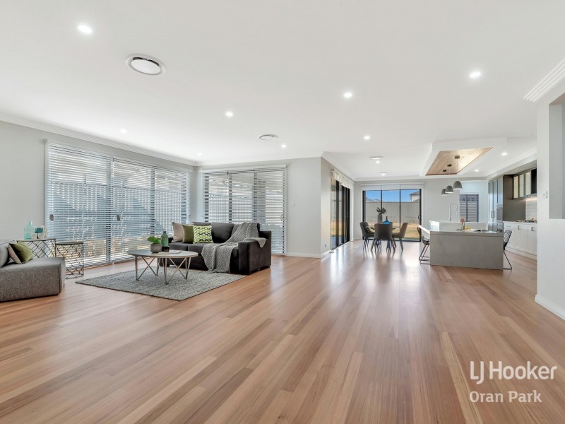 4 Crookwell Way, Harrington Park NSW 2567