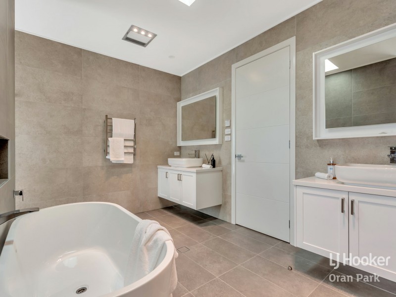 4 Crookwell Way, Harrington Park NSW 2567