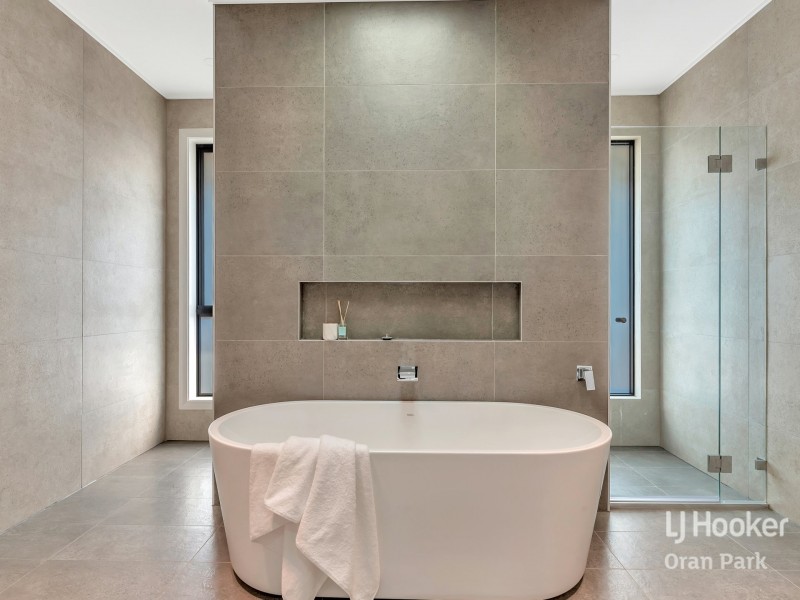 4 Crookwell Way, Harrington Park NSW 2567