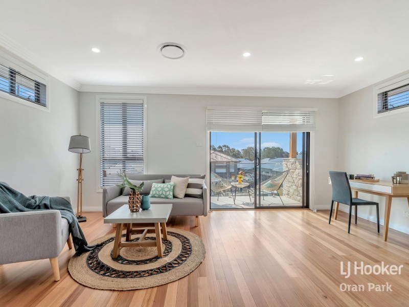 4 Crookwell Way, Harrington Park NSW 2567