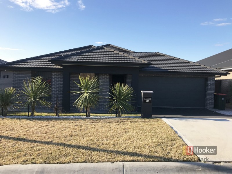 54 Bourne Ridge, Oran Park NSW 2570