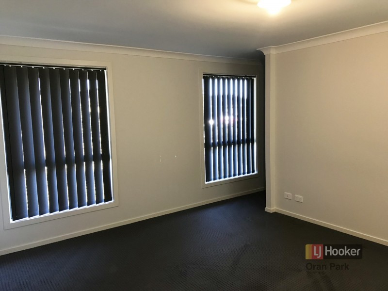 54 Bourne Ridge, Oran Park NSW 2570