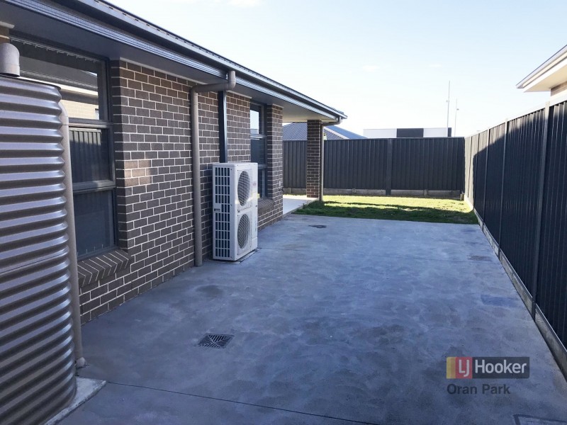 54 Bourne Ridge, Oran Park NSW 2570