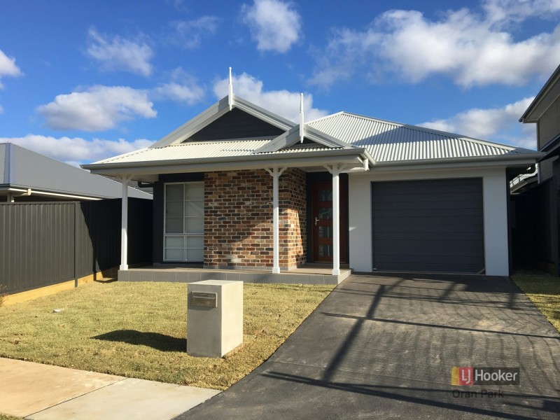 24 Arcadian Hills Crescent, Cobbitty NSW 2570