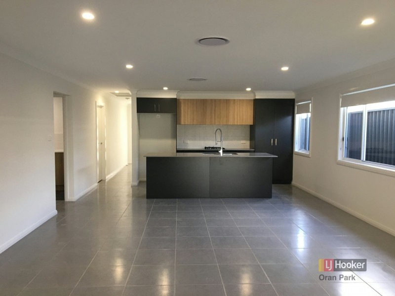 24 Arcadian Hills Crescent, Cobbitty NSW 2570