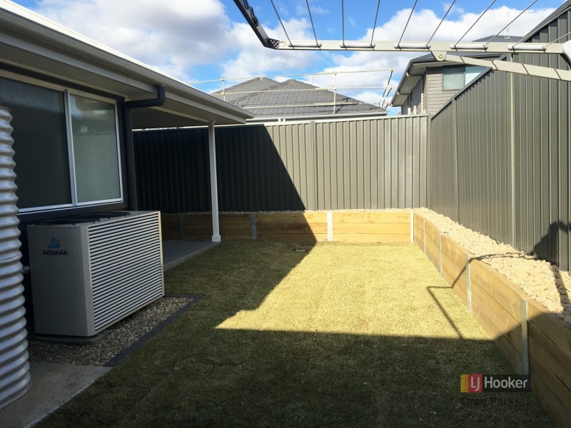 24 Arcadian Hills Crescent, Cobbitty NSW 2570