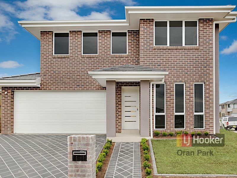 7 Smith Street, Oran Park NSW 2570