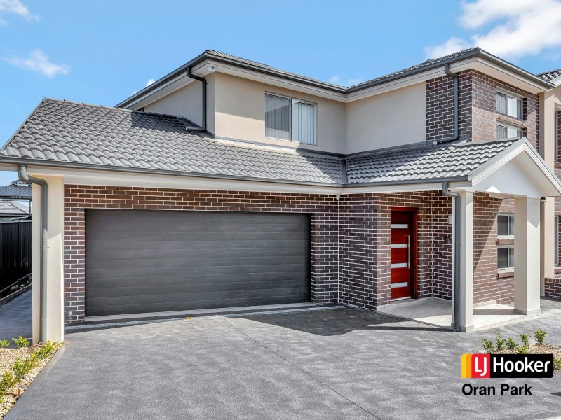 4b Kelly Street, Oran Park NSW 2570
