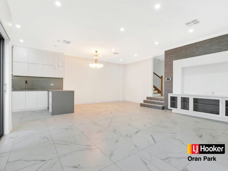 4b Kelly Street, Oran Park NSW 2570