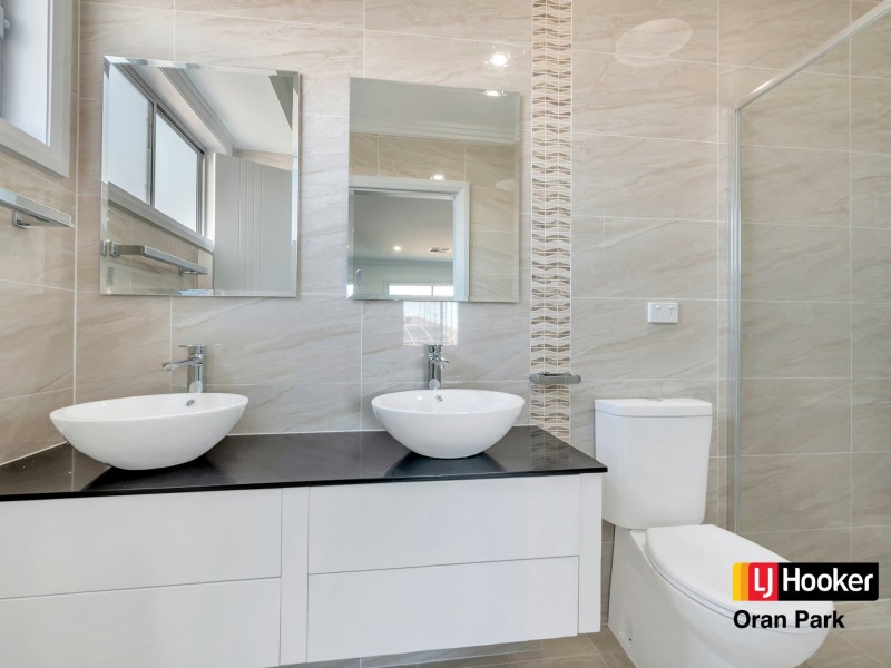 4b Kelly Street, Oran Park NSW 2570