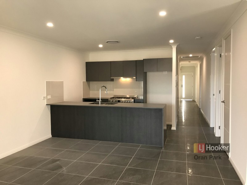 39A Courtney Loop, Oran Park NSW 2570