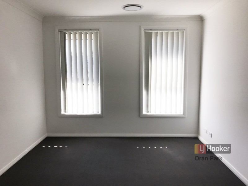 39A Courtney Loop, Oran Park NSW 2570